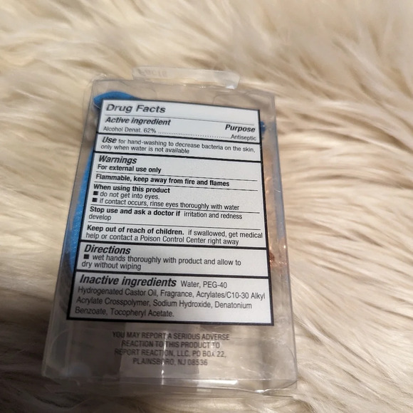 Make me blush hand sanitizer with case - Picture 4 of 4